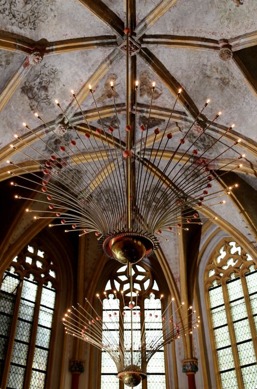Chandelier Installation in Kansas City, KS